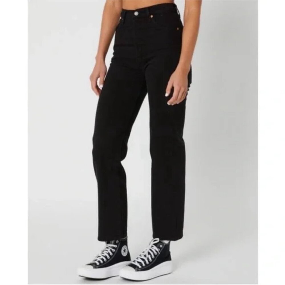 Levi’s Ribcage Straight Ankle Black High Rise Jeans Size 25